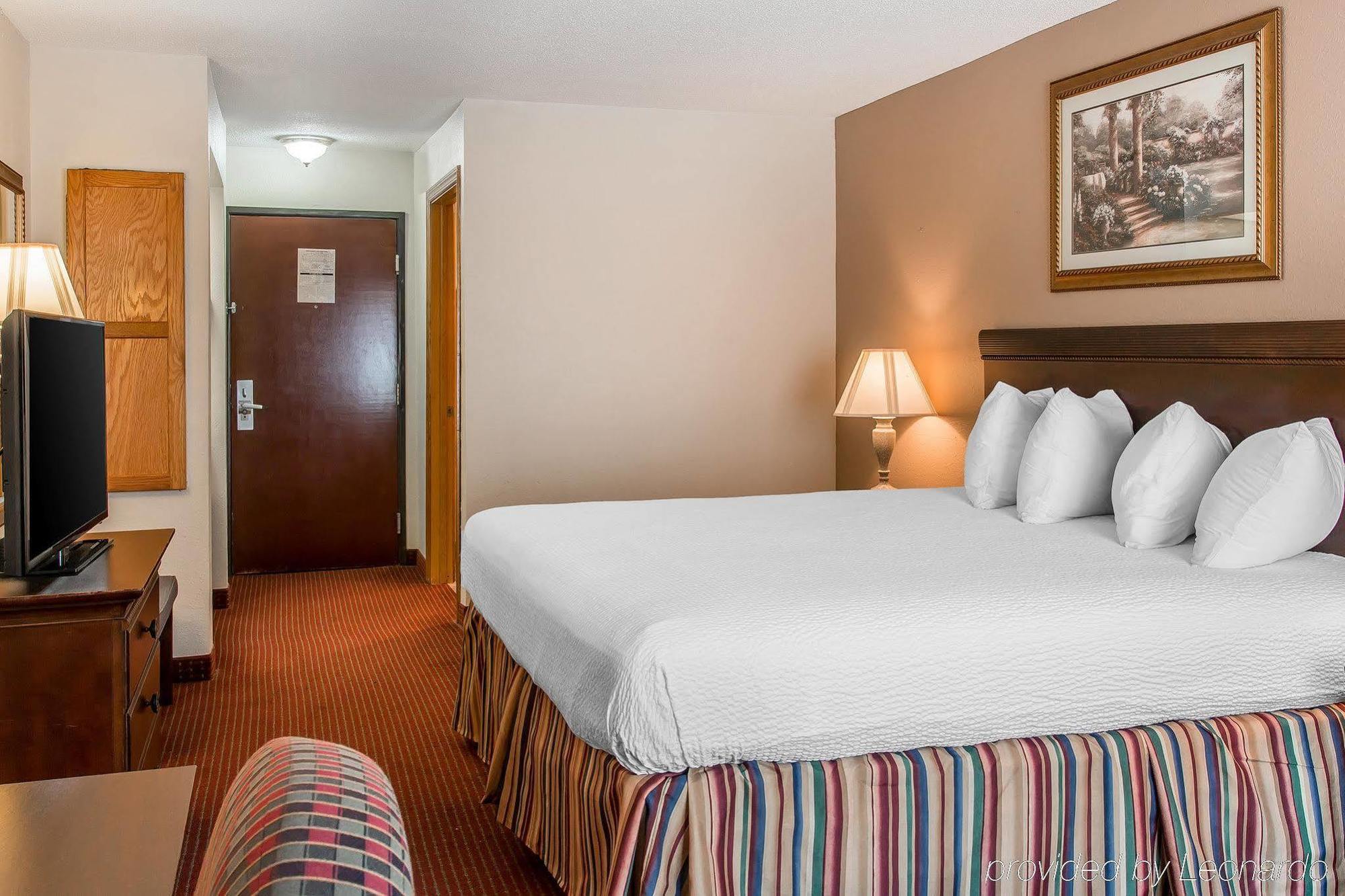 Motel 6 Elkhart, In Exterior photo