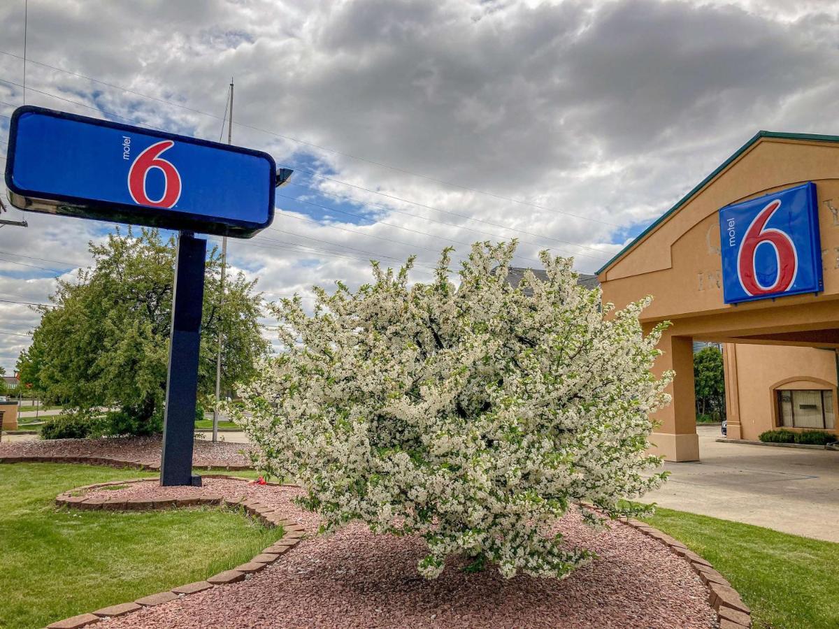 Motel 6 Elkhart, In Exterior photo